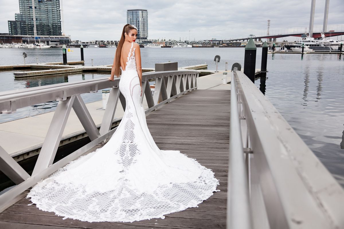 2021 Modern wedding dress Melbourne