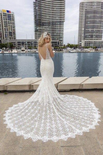 Low V Back Vintage Wedding Dress Low V Back Vintage Wedding Dress Melbourne