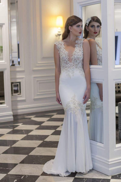 Low Back Wedding Dress Sai - Couture Collection - Low Back Wedding Dress