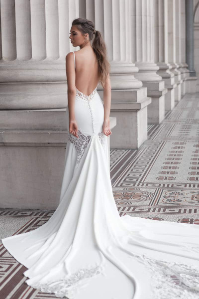 Dramatic low back wedding gown Melbourne Dramatic low back wedding gown Melbourne