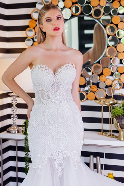 Stunning sweetheart beaded bodice wedding dress with mermaid tulle skirt