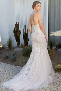 Melbourne hire wedding gown